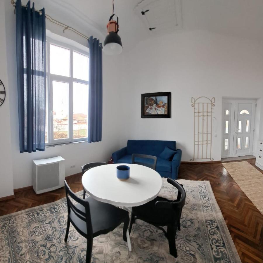 Weisz Apartment-City Center-Free Private Parking,Wifi,Ac 카레이 외부 사진