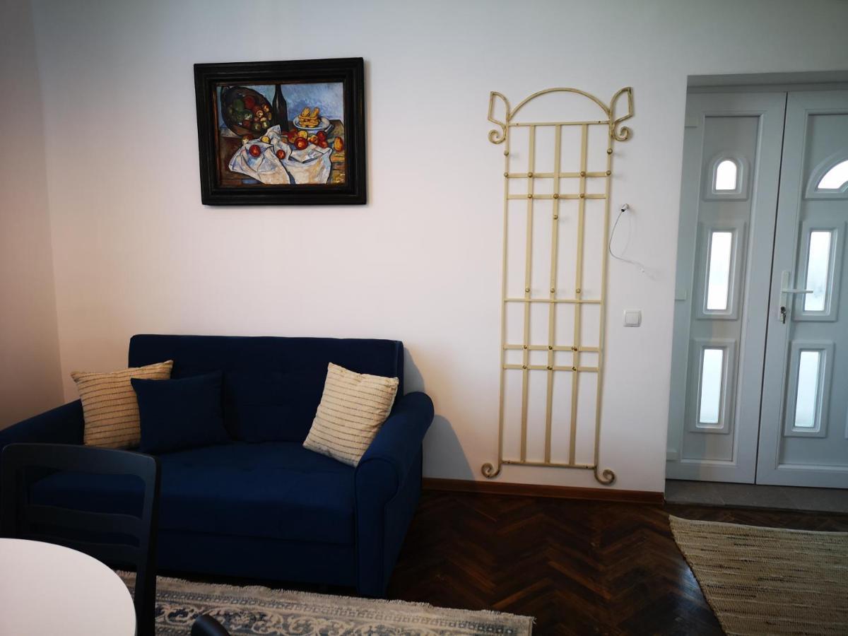Weisz Apartment-City Center-Free Private Parking,Wifi,Ac 카레이 외부 사진
